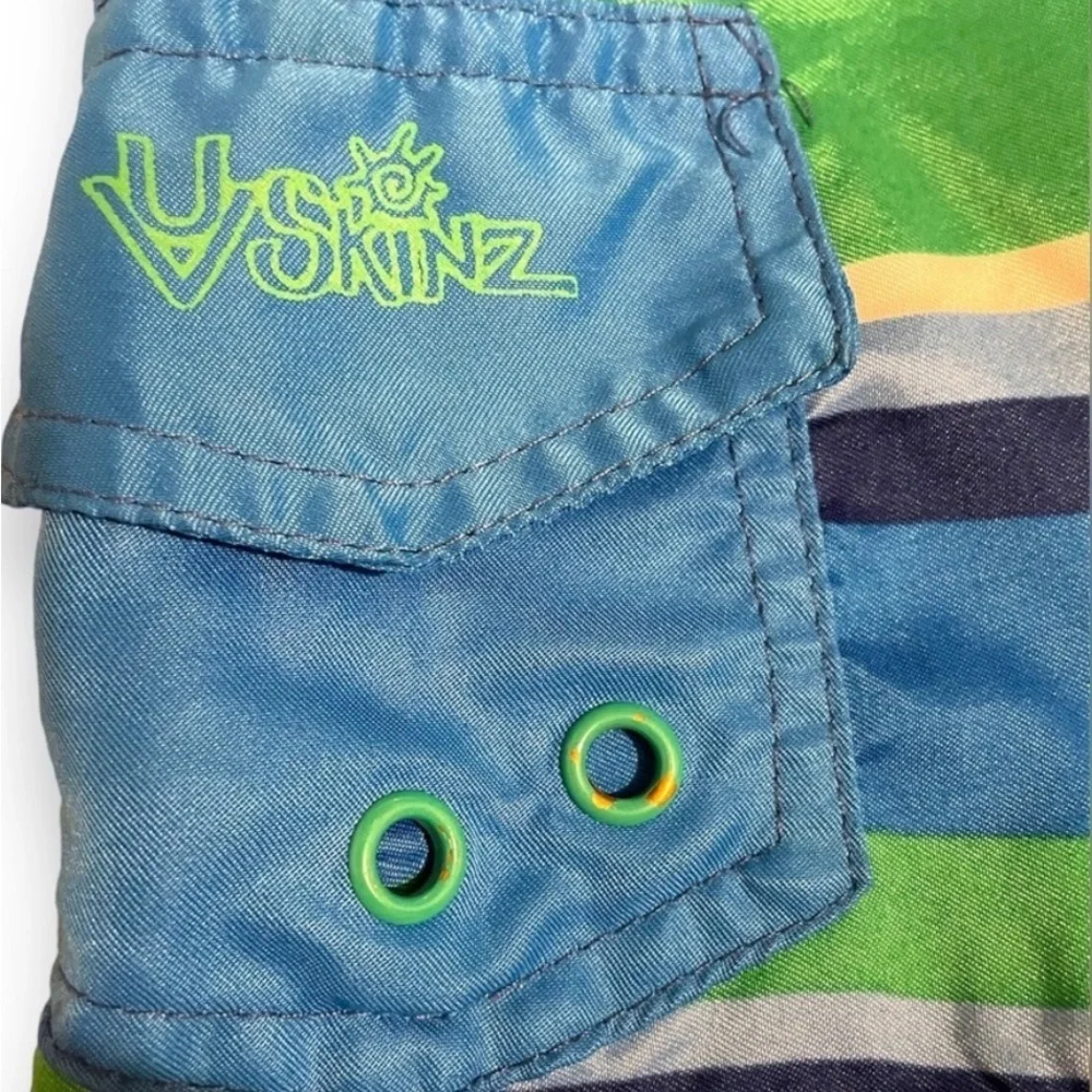 UV SKINZ 2T Boys swim trunks and rash guard matching set blue and green